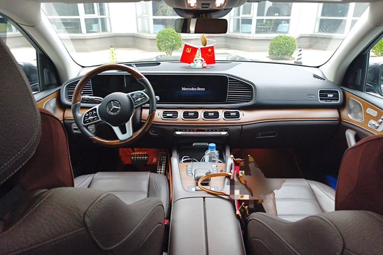 Used Mercedes-Benz GLS 2021 Facelift GLS 450 4MATIC Luxury Edition Center Console