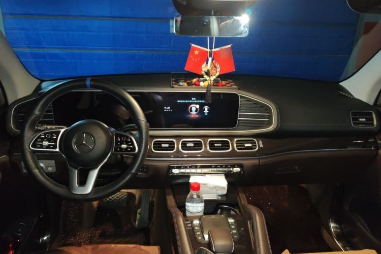 Used Mercedes-Benz GLS 2021 GLS 450 4MATIC Stylish Model Center Console