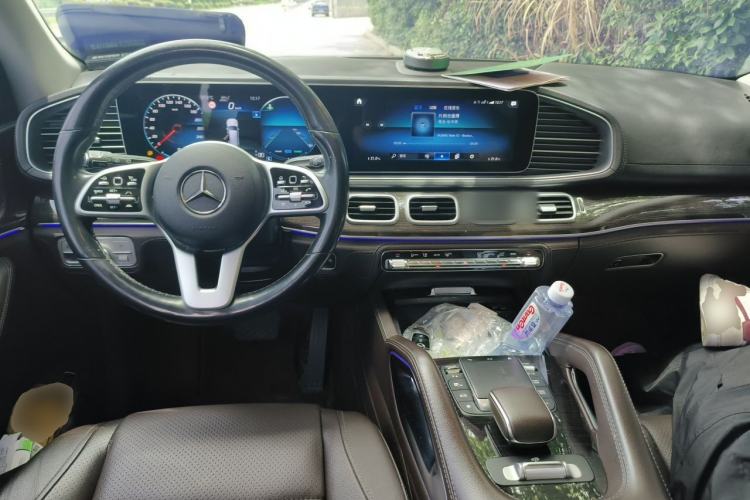 Used Mercedes-Benz GLS 2021 GLS 450 4MATIC Stylish Model Center Console
