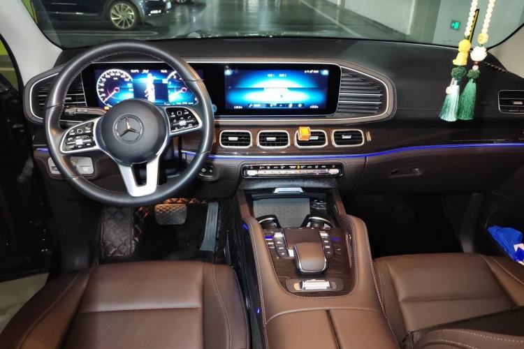 Used Mercedes-Benz GLS 2021 Refresh GLS 450 4MATIC Fashion Edition Center Console
