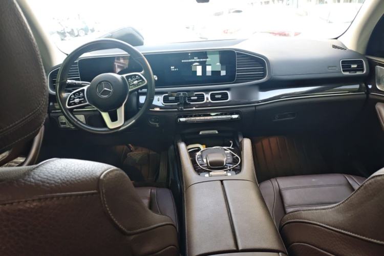 Used Mercedes-Benz GLS 2021 GLS 450 4MATIC Stylish Model Center Console