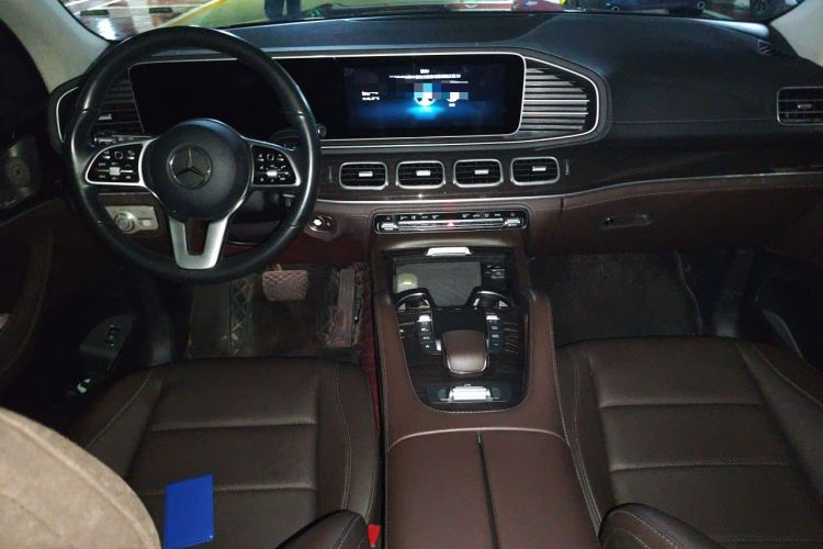 Used Mercedes-Benz GLS 2021 Refresh GLS 450 4MATIC Fashion Edition Center Console