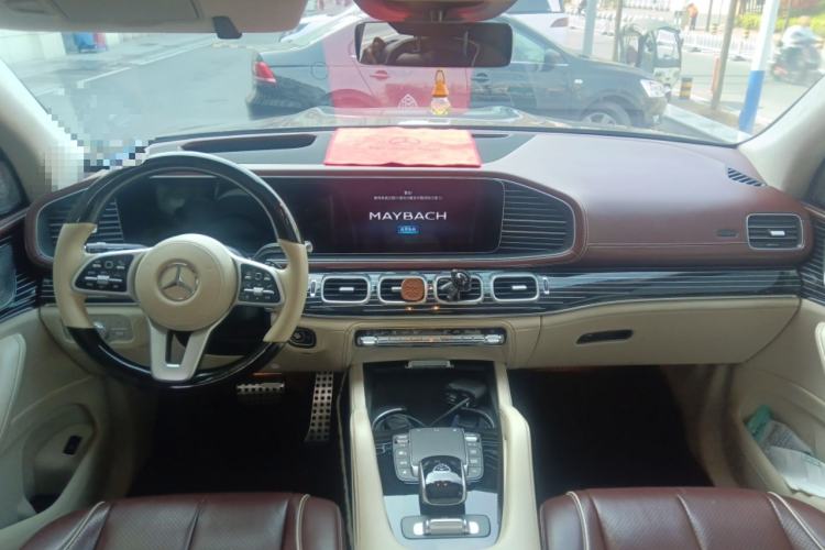Used Mercedes-Benz GLS 2021 Facelift GLS 450 4MATIC Luxury Edition Center Console