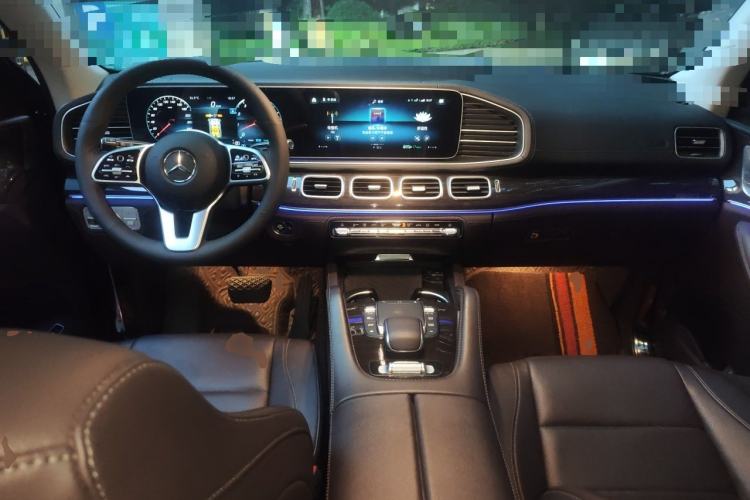 Used Mercedes-Benz GLS 2021 GLS 450 4MATIC Stylish Model Center Console