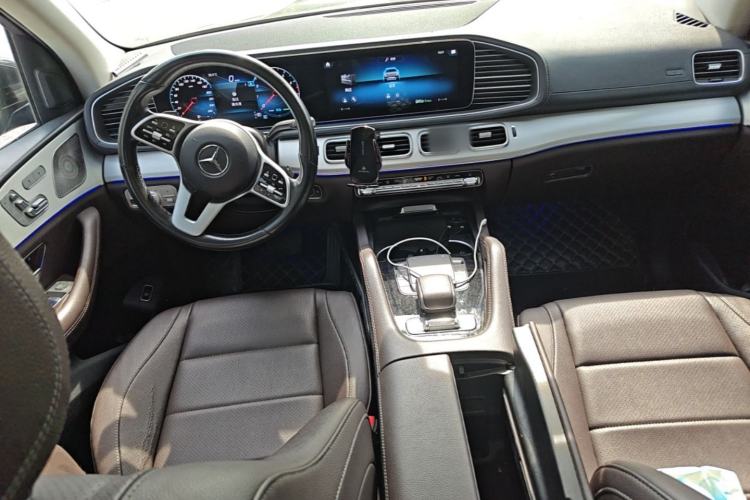 Used Mercedes-Benz GLS 2021 GLS 400 4MATIC Center Console
