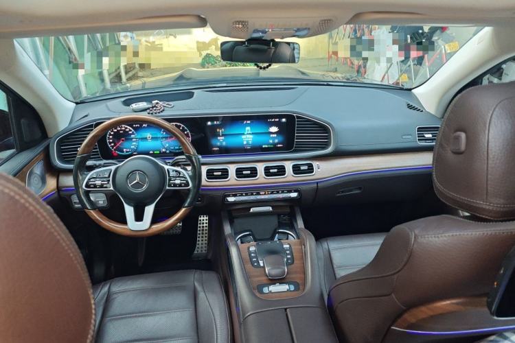 Used Mercedes-Benz GLS 2021 GLS 450 4MATIC Luxury Model Center Console