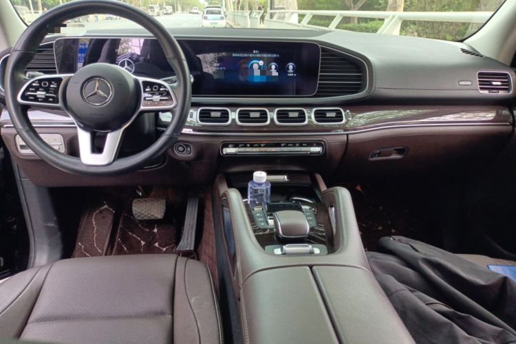 Used Mercedes-Benz GLS 2021 Refresh GLS 450 4MATIC Fashion Edition Center Console