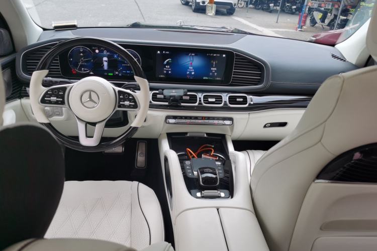 Used Mercedes-Benz GLS 2021 Refresh GLS 450 4MATIC Fashion Edition Center Console