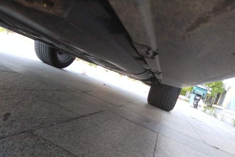 Used Mercedes-Benz GLS  Chassis Front Left