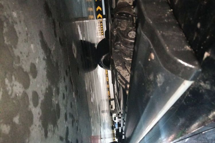 Used Mercedes-Benz GLS  Chassis Front Left