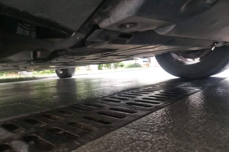Used Mercedes-Benz GLS  Chassis Front Right