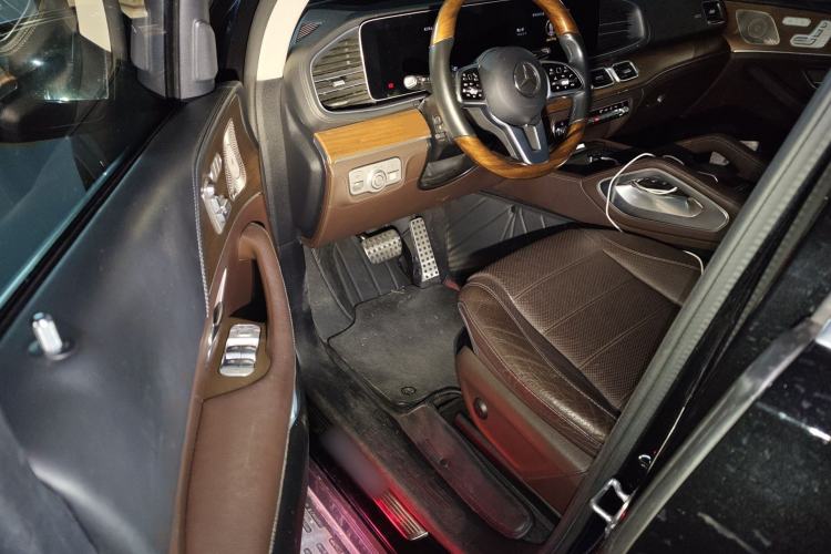 Used Mercedes-Benz GLS 2021 Facelift GLS 450 4MATIC Luxury Edition Driver Seat