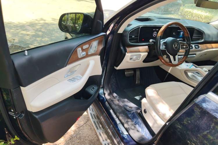 Used Mercedes-Benz GLS 2021 Facelift GLS 450 4MATIC Luxury Edition Driver Seat