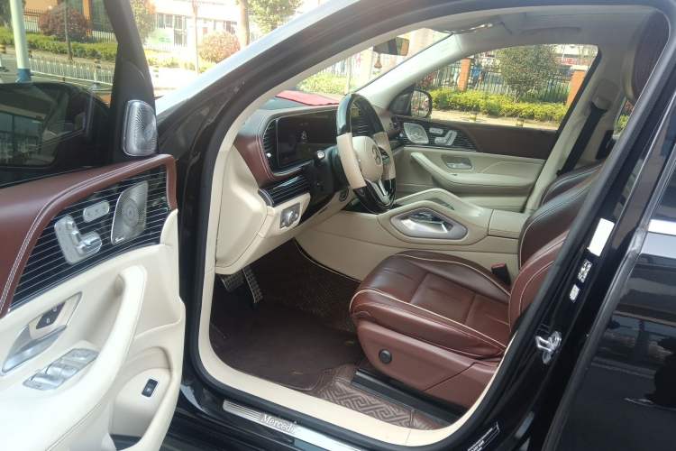 Used Mercedes-Benz GLS 2021 Facelift GLS 450 4MATIC Luxury Edition Driver Seat