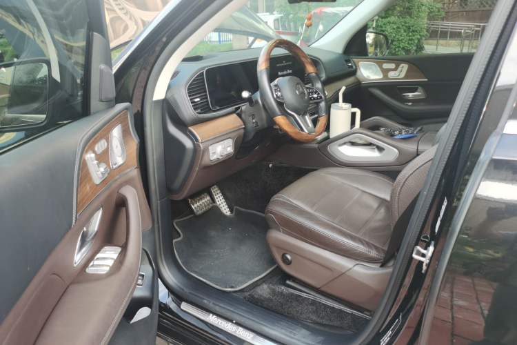 Used Mercedes-Benz GLS 2021 Facelift GLS 450 4MATIC Luxury Edition Driver Seat