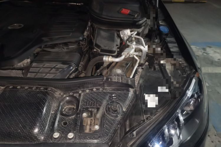 Used Mercedes-Benz GLS  Engine Bay Left