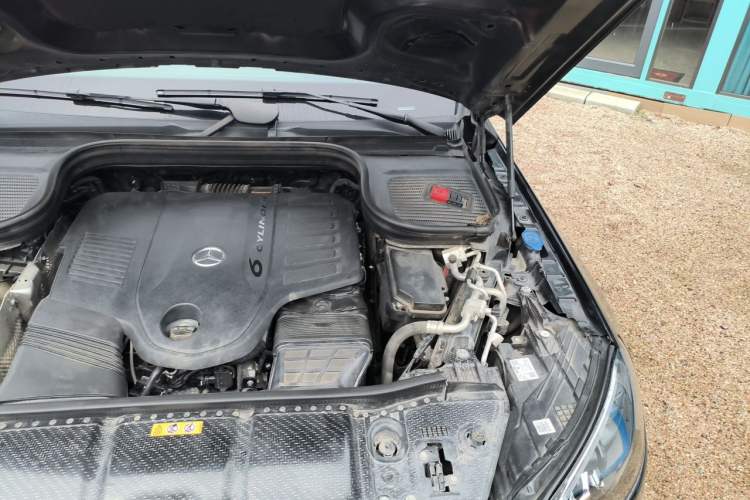 Used Mercedes-Benz GLS 2021 GLS 450 4MATIC Stylish Model Engine Bay Left