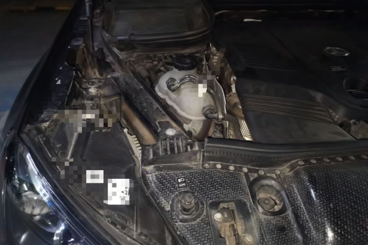 Used Mercedes-Benz GLS  Engine Bay Right