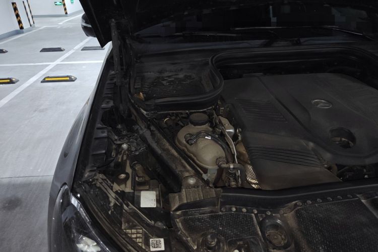 Used Mercedes-Benz GLS 2021 GLS 450 4MATIC Stylish Model Engine Bay Right