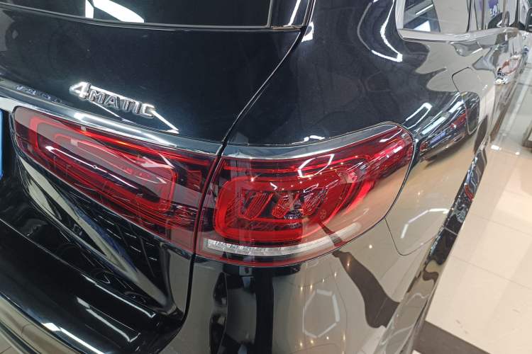 Used Mercedes-Benz GLS 2021 GLS 450 4MATIC Luxury Model Exterior 6