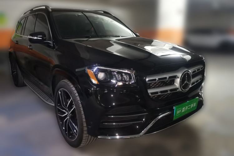 Used Mercedes-Benz GLS  Front Right 45 Deg