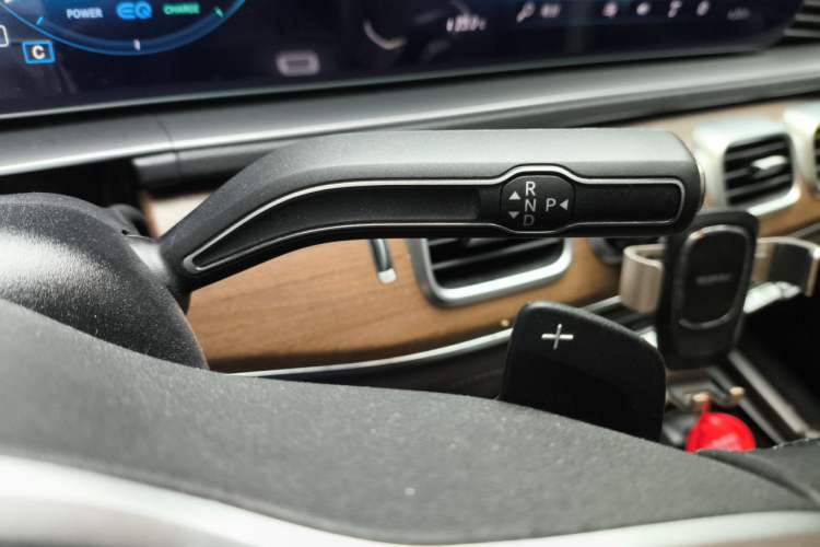 Used Mercedes-Benz GLS 2021 Facelift GLS 450 4MATIC Luxury Edition Gear Lever