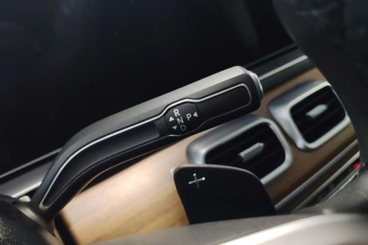 Used Mercedes-Benz GLS 2021 GLS 450 4MATIC Luxury Model Gear Lever