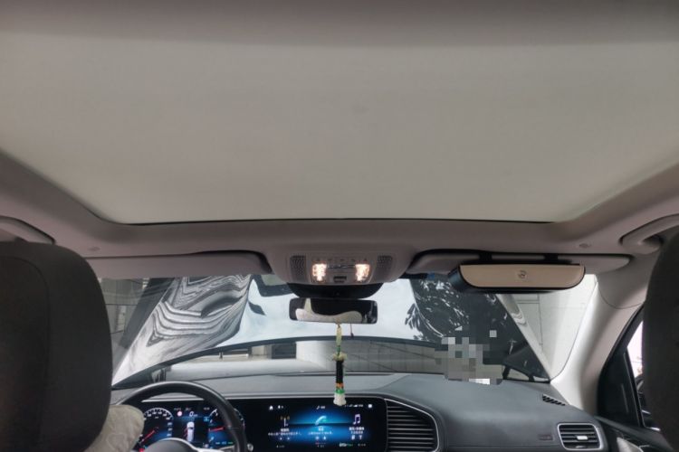 Used Mercedes-Benz GLS  Headliner