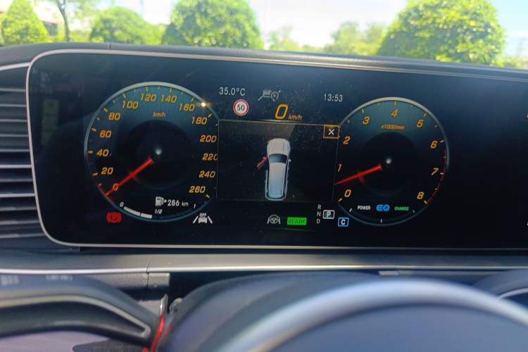 Used Mercedes-Benz GLS 2021 GLS 450 4MATIC Stylish Model Instrument Cluster