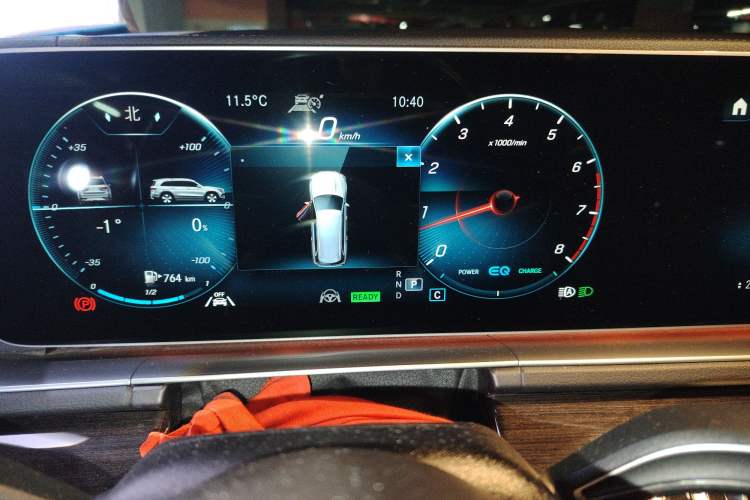 Used Mercedes-Benz GLS 2021 GLS 450 4MATIC Stylish Model Instrument Cluster