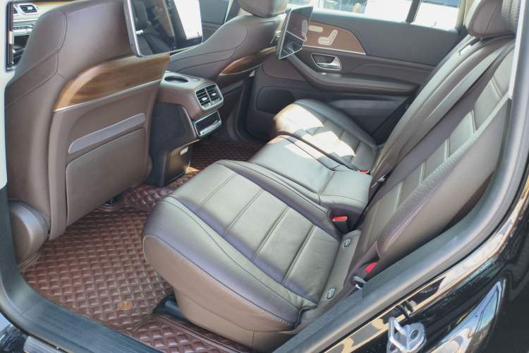Used Mercedes-Benz GLS 2021 GLS 450 4MATIC Luxury Model Interior 1