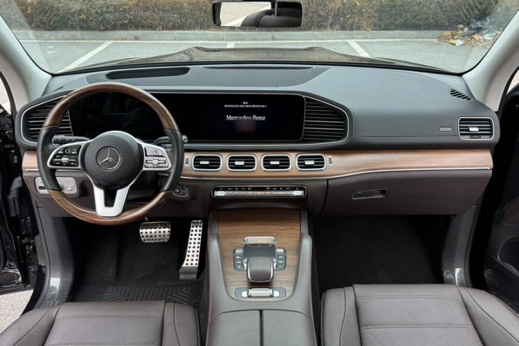 Used Mercedes-Benz GLS 2021 Facelift GLS 450 4MATIC Luxury Edition Interior 1