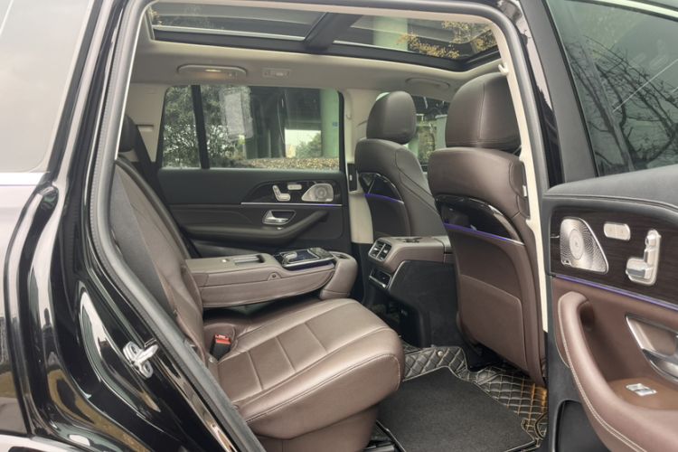 Used Mercedes-Benz GLS 2021 GLS 450 4MATIC Stylish Model Interior 11