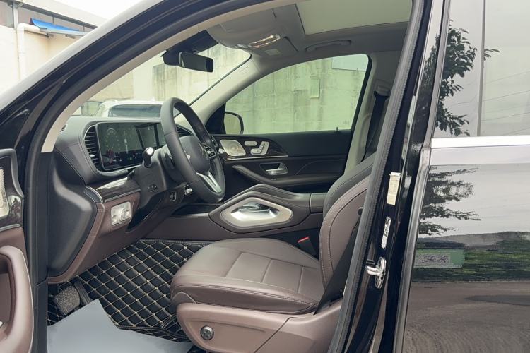 Used Mercedes-Benz GLS 2021 Refresh GLS 450 4MATIC Fashion Edition Interior 2
