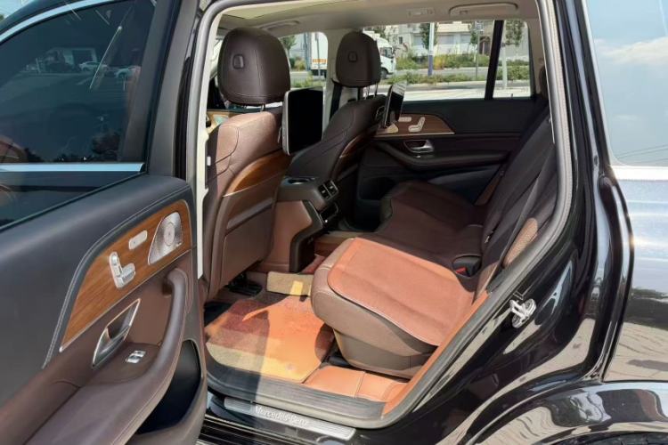 Used Mercedes-Benz GLS 2021 Facelift GLS 450 4MATIC Luxury Edition Interior 2