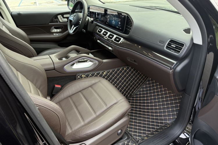 Used Mercedes-Benz GLS 2021 GLS 450 4MATIC Stylish Model Interior 3