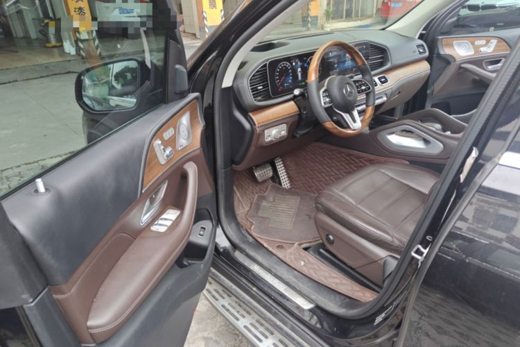 Used Mercedes-Benz GLS 2021 GLS 450 4MATIC Luxury Model Interior 3