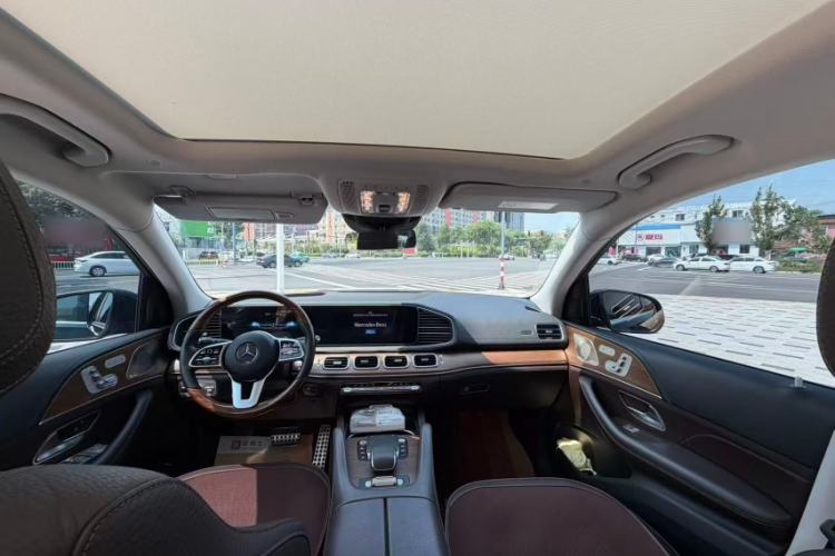 Used Mercedes-Benz GLS 2021 Facelift GLS 450 4MATIC Luxury Edition Interior 3