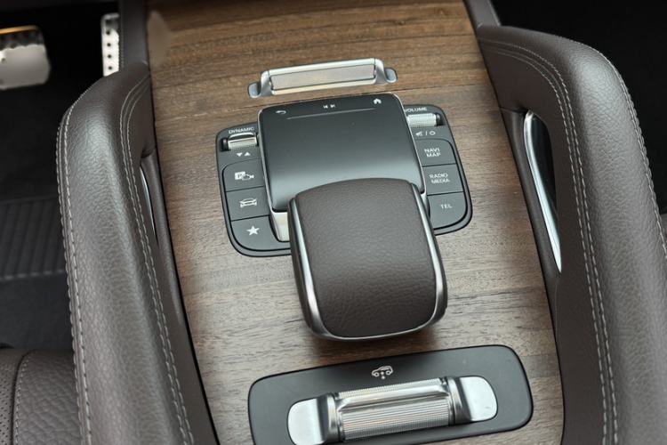 Used Mercedes-Benz GLS 2021 Facelift GLS 450 4MATIC Luxury Edition Interior 4