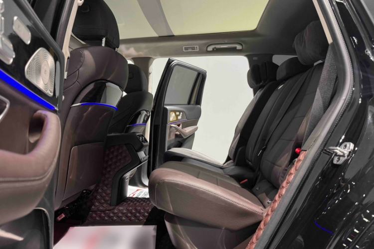 Used Mercedes-Benz GLS 2021 Refresh GLS 450 4MATIC Fashion Edition Interior 4