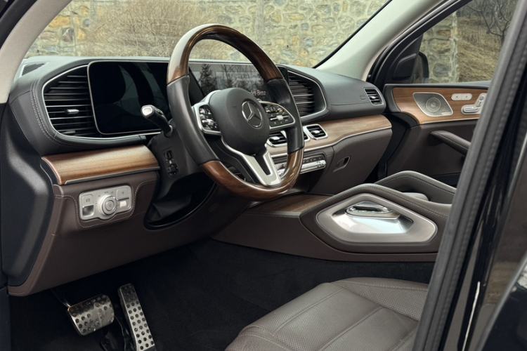 Used Mercedes-Benz GLS 2021 Facelift GLS 450 4MATIC Luxury Edition Interior 5