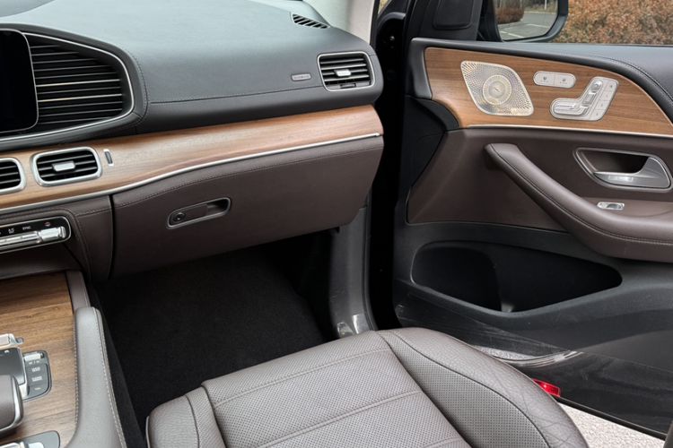 Used Mercedes-Benz GLS 2021 Facelift GLS 450 4MATIC Luxury Edition Interior 8