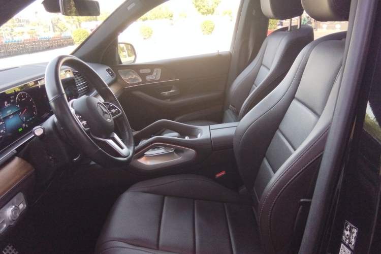 Used Mercedes-Benz GLS  Left Front Seat
