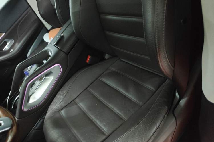 Used Mercedes-Benz GLS 2021 Facelift GLS 450 4MATIC Luxury Edition Left Front Seat