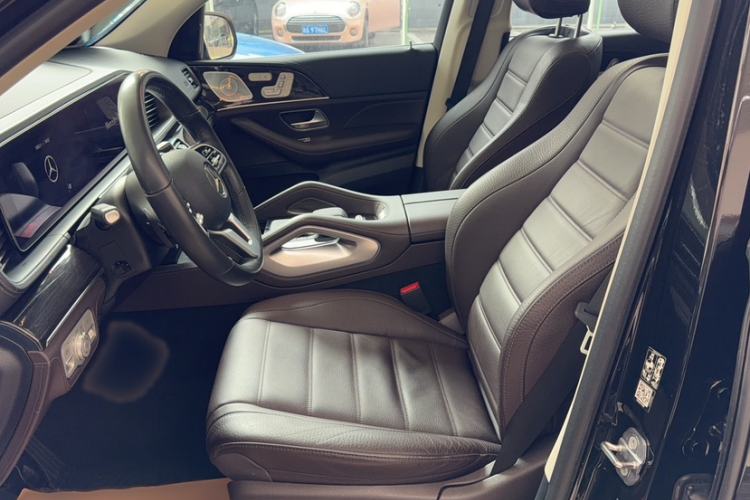 Used Mercedes-Benz GLS 2021 GLS 450 4MATIC Stylish Model Left Front Seat