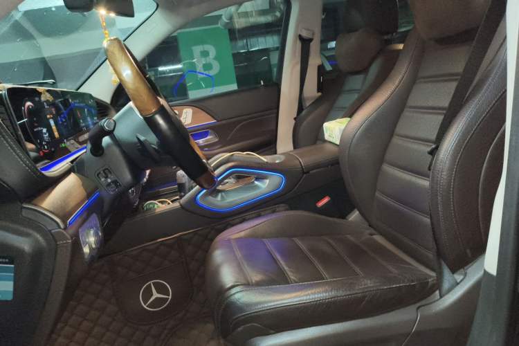 Used Mercedes-Benz GLS 2021 Facelift GLS 450 4MATIC Luxury Edition Left Front Seat