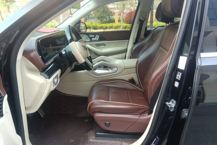 Used Mercedes-Benz GLS 2021 Facelift GLS 450 4MATIC Luxury Edition Left Front Seat