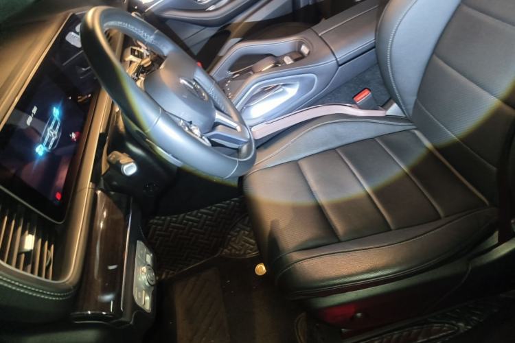 Used Mercedes-Benz GLS 2021 Refresh GLS 450 4MATIC Fashion Edition Left Front Seat