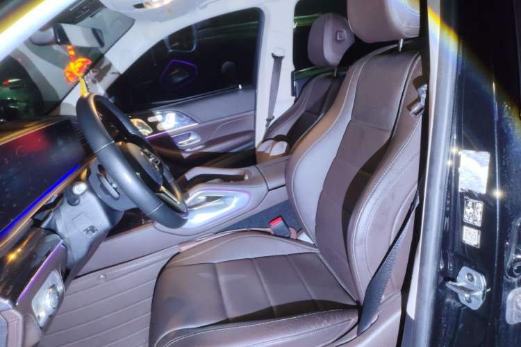 Used Mercedes-Benz GLS 2021 Refresh GLS 450 4MATIC Fashion Edition Left Front Seat