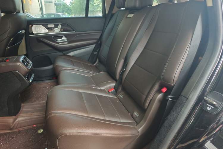 Used Mercedes-Benz GLS 2021 GLS 450 4MATIC Stylish Model Left Rear Seat